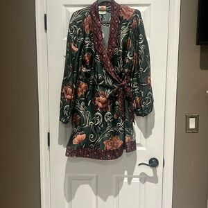 Farm Rio wrap dress size Large worn once
